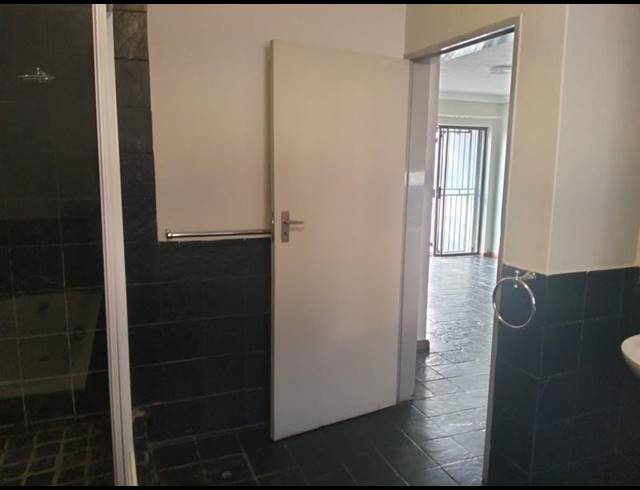 1 BEDROOM PROPERTY TO RENT IN ERAND GARDENS